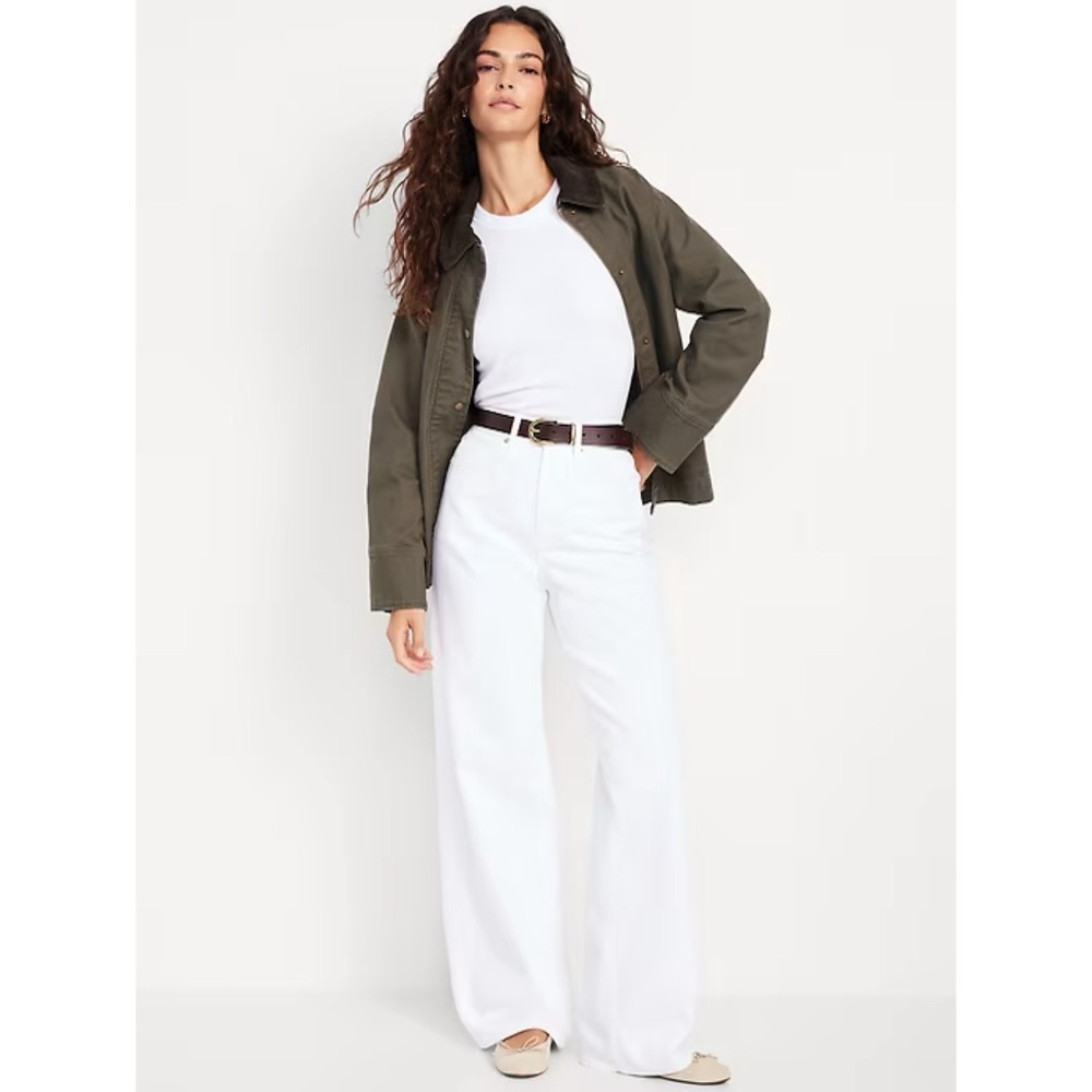 Old Navy Petite Extra High-Waisted Wide-Leg Jeans in White